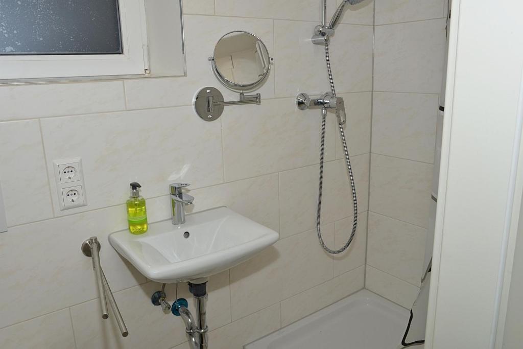 Apartment In Reutlingen / Sickenhausen Esterno foto